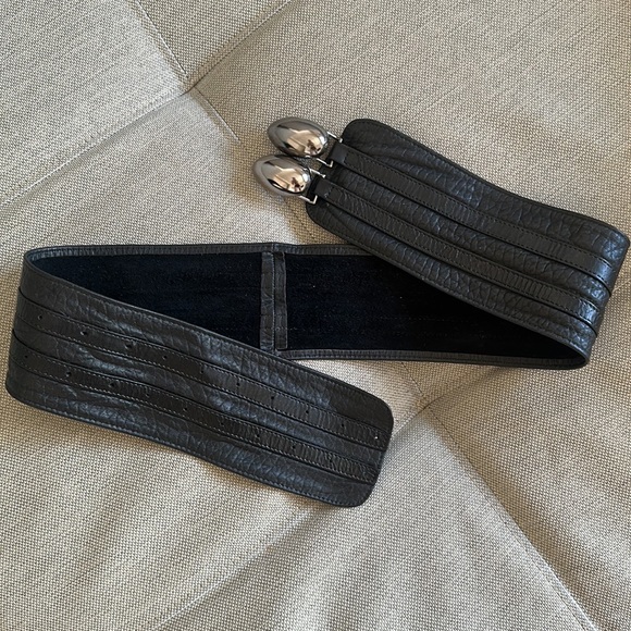 Vintage black leather belt